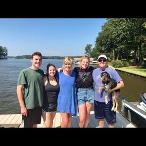 Meet your Posher, Michelle